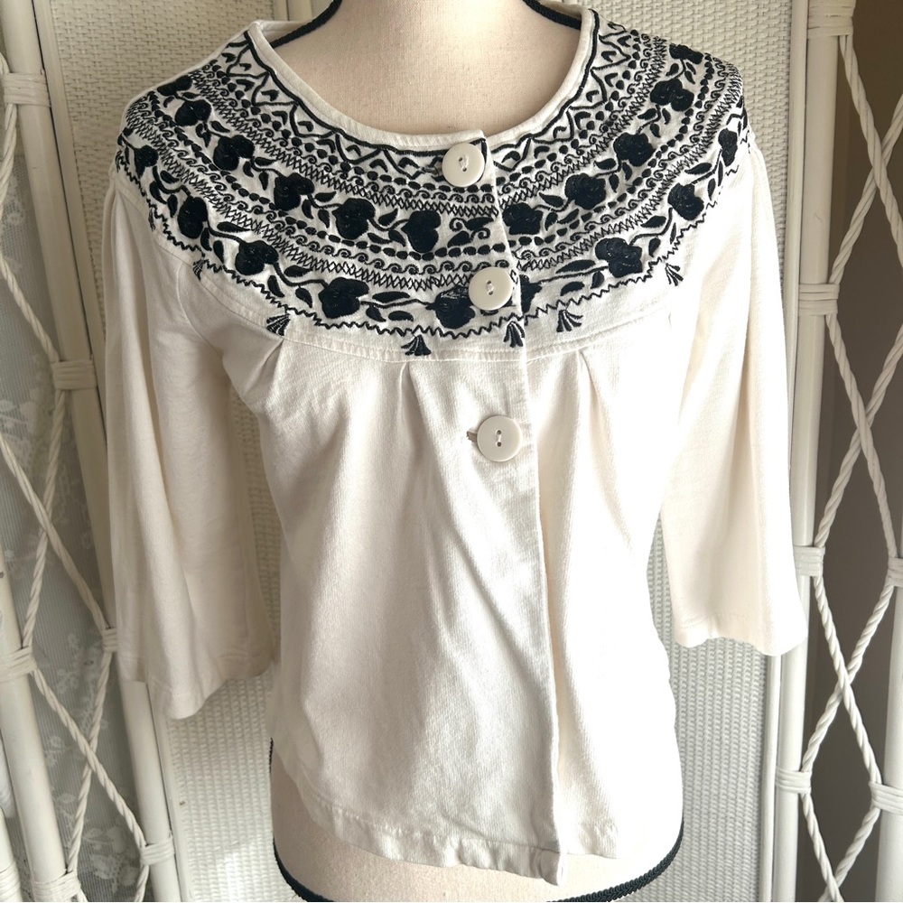 Kimchi Blue Y2K Embroidered Peasant Top • White & Blue • Size M - Picture 3 of 15